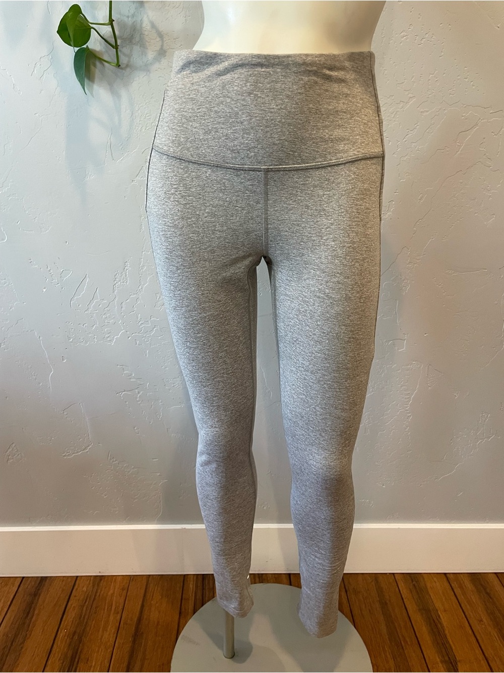 New prAna Heavana Pocket Leggings in grey marle M